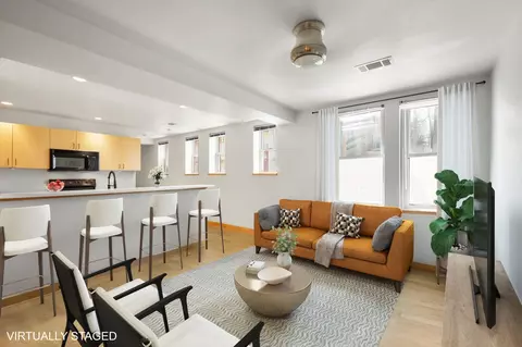 111 N Hamilton St #202, Madison, WI 53703