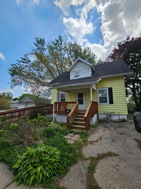 142 W North St, Jefferson, WI 53549