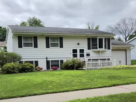 2018 Prairie Rd, Madison, WI 53711