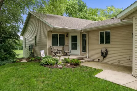 1529 Hackett St, Beloit, WI 53511