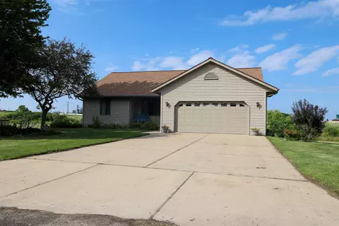 n1468 Sunset Drive, Lodi, WI 53555
