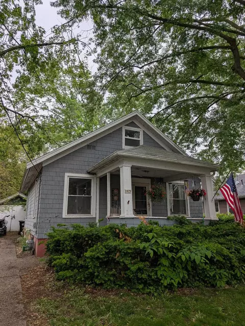 1029 11th St, Beloit, WI 53511