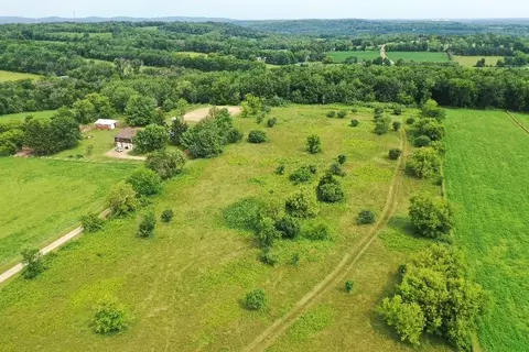 9 85 Acres Stevenson Dr, Poynette, WI 53955 photo 2