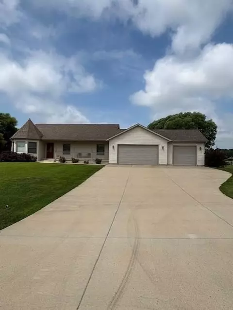 n2473 Carnie Road, Monroe, WI 53566