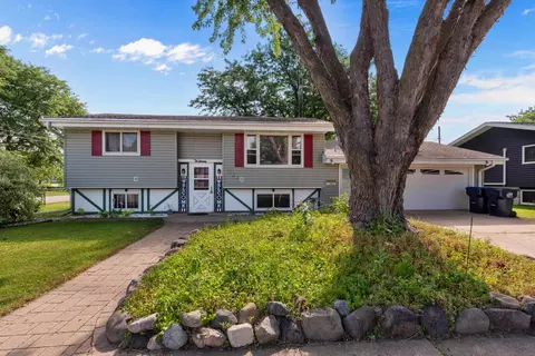 509 N Clark St, Horicon, WI 53032