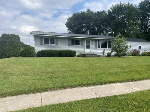 1001 Eureka St, Ripon, WI 54971