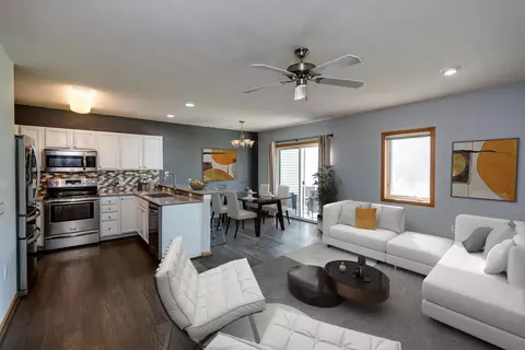 264 Alpine Meadow Cir, Oregon, WI 53575