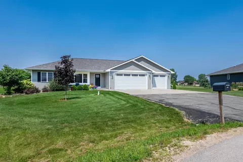 5350 Buttke Ct, Omro, WI 54963