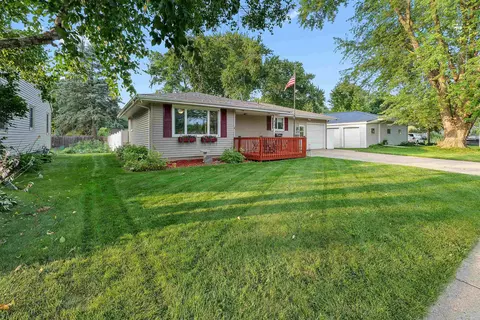 404 Liberty St, Beaver Dam, WI 53916