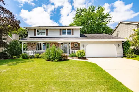 737 Cambridge Dr, Janesville, WI 53548