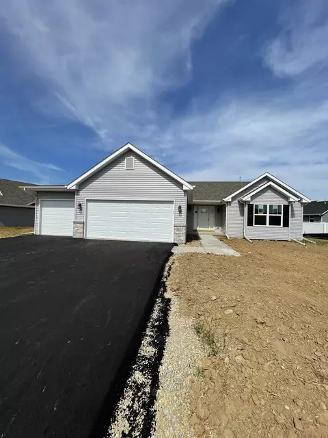 3675 Night Hawk Dr, Beloit, WI 53511