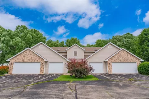 492 Cledell St #1, Oregon, WI 53575