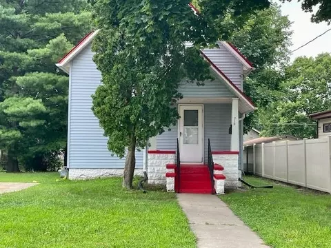 716 Grant St, Beloit, WI 53511