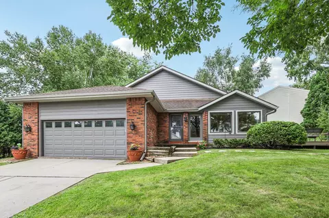 13 Apple Hill Cir, Madison, WI 53717