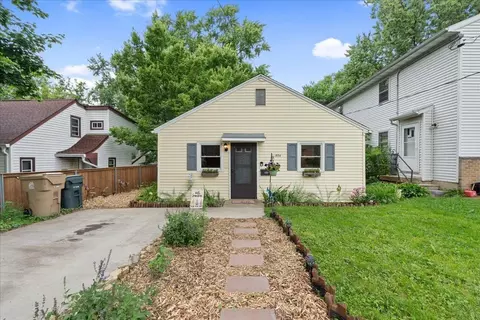 1934 Schlimgen Ave, Madison, WI 53704