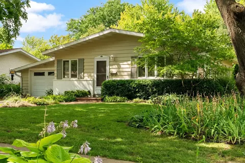 5010 Manor Xing, Madison, WI 53711