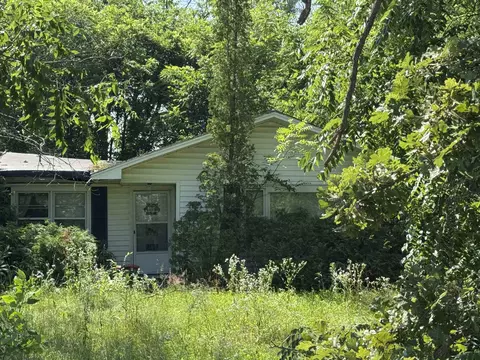 115 Church St, Fall River, WI 53932