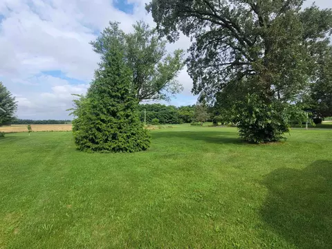 450 Bridge St, Mazomanie, WI 53560
