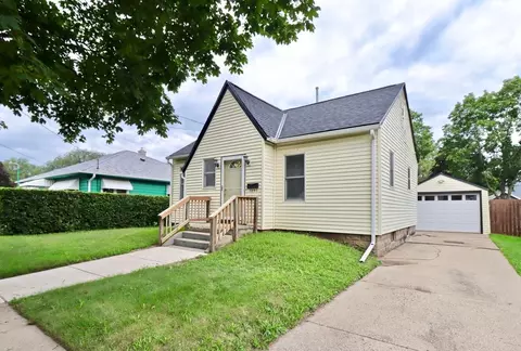 1343 Kenwood St, Beloit, WI 53511