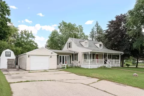 206 Burr Oak St, Palmyra, WI 53156