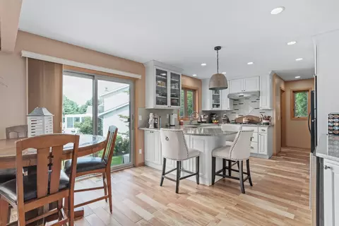1 Stanton Cir, Madison, WI 53719