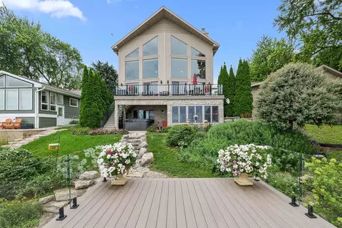 n10638 Howard Drive East, Fox Lake, WI 53933