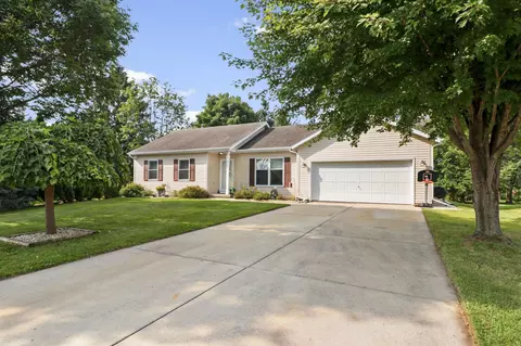 325 W Division St, Mazomanie, WI 53560