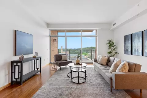 625 N Segoe Rd #702, Madison, WI 53705
