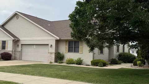 3918 Dolphin Dr, Madison, WI 53719