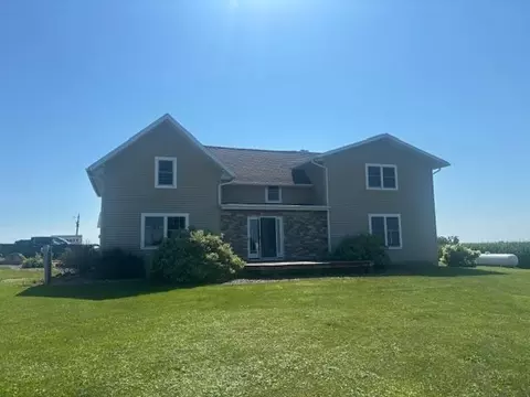 7773 Porter Hill Rd, Lancaster, WI 53813