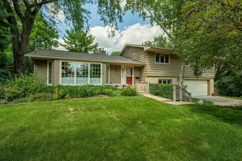 605 Panther Trl, Monona, WI 53716