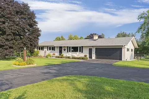 9185 County Rd S, Mount Horeb, WI 53572