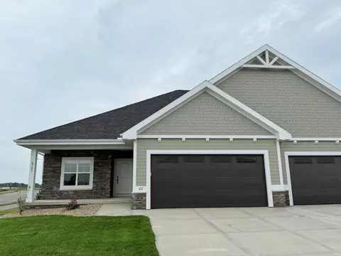 6701 Bellflower Pointe Dr, Deforest, WI 53532