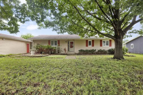 1017 Stull St, Sun Prairie, WI 53590