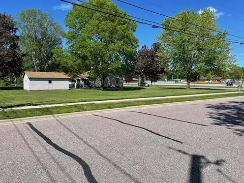 405 Hemlock St, Sauk City, WI 53583