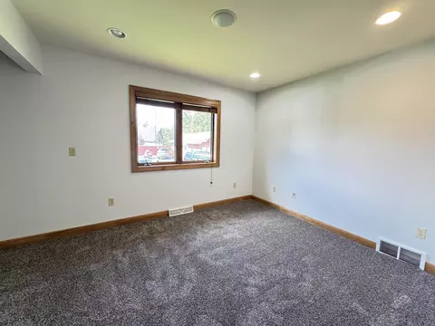 Living - 3610 S Highway 47, Rhinelander, WI 54501 photo 4 of 4
