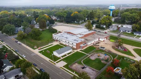 520 E Holum St, Deforest, WI 53532 photo 3