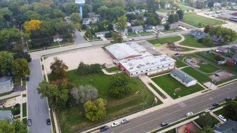 520 E Holum St, Deforest, WI 53532 photo 2