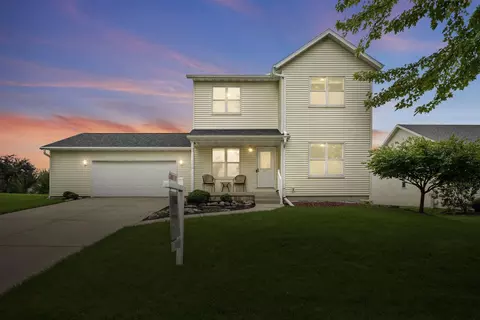 517 Bergum Rd, Mount Horeb, WI 53572