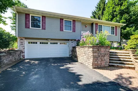 4101 Donald Dr, Madison, WI 53704