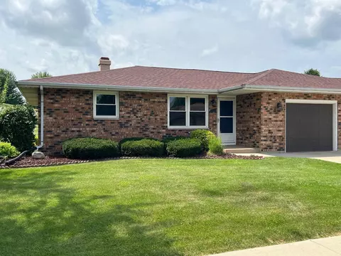 2501 N Lexington Dr #2, Janesville, WI 53545