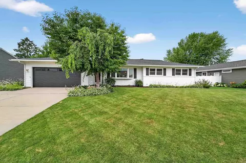 214 Noel Way, Verona, WI 53593