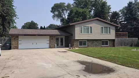 2307 E Lorena Dr, Beloit, WI 53511