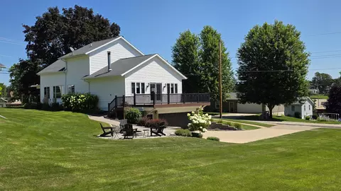 504 Beetown Rd, Lancaster, WI 53813