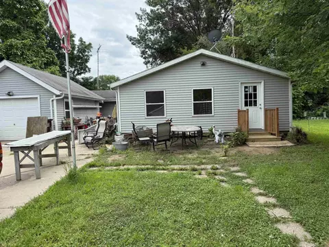 3202 E Green St, Milton, WI 53563