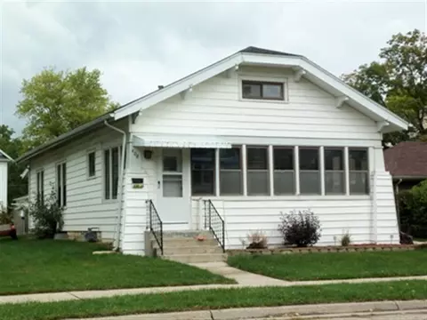 408 W Rollin St, Edgerton, WI 53534