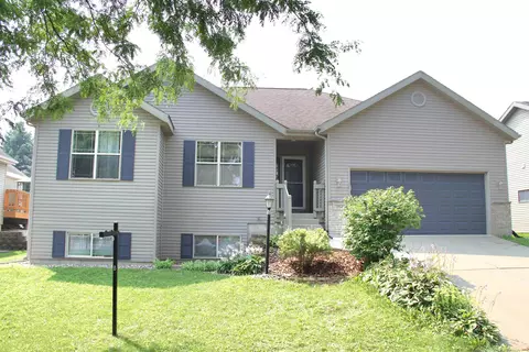 214 Murley Dr, Madison, WI 53718