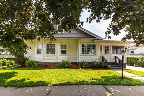 421 N Jefferson St, Lancaster, WI 53813