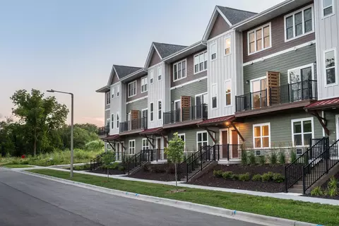 2674 Notre Dame Dr #104, Fitchburg, WI 53711