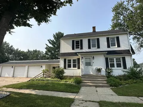 601 5th St, Brodhead, WI 53520